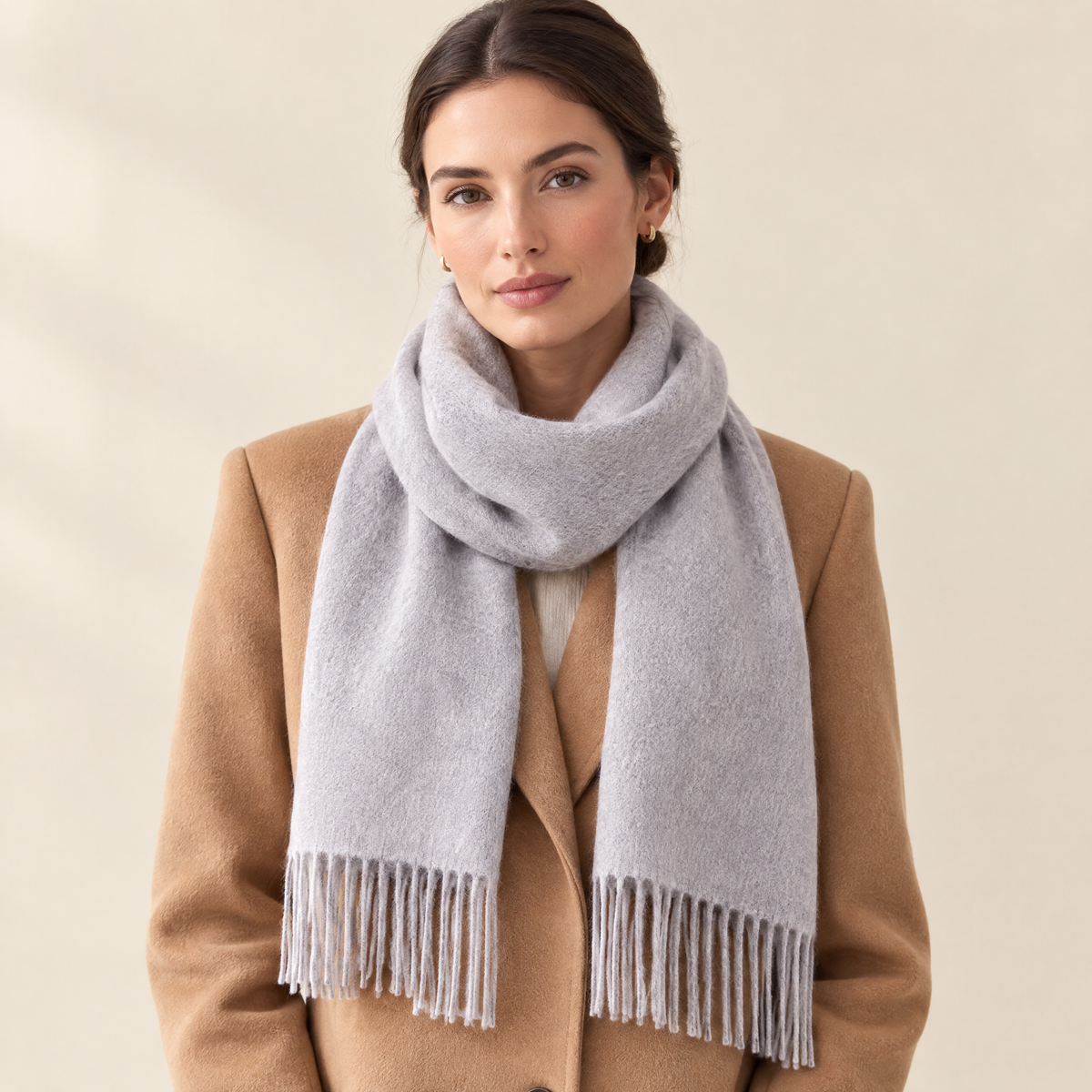 Saga Fringed Wool Scarf in Light Grey